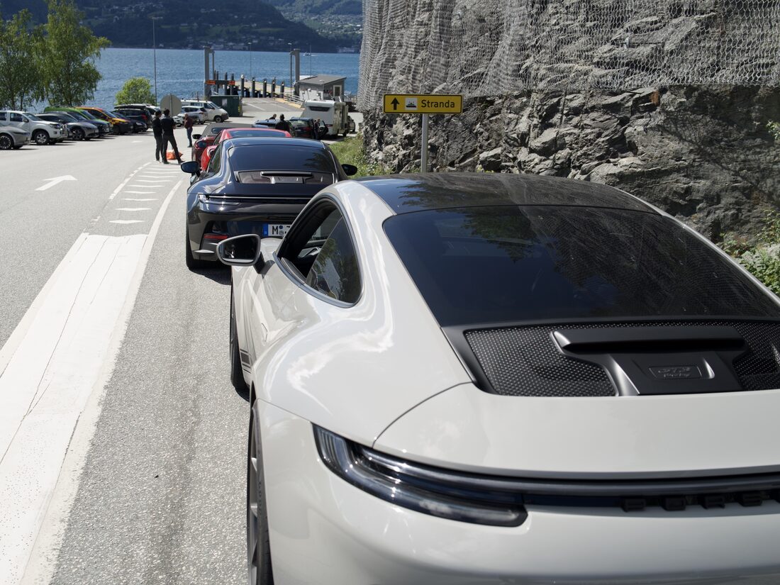Bavarian lakes and alpine roads